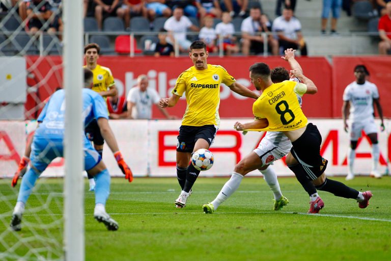 Egal spectaculos cu 4 goluri la Sibiu: FC Hermannstadt – U Cluj 2-2