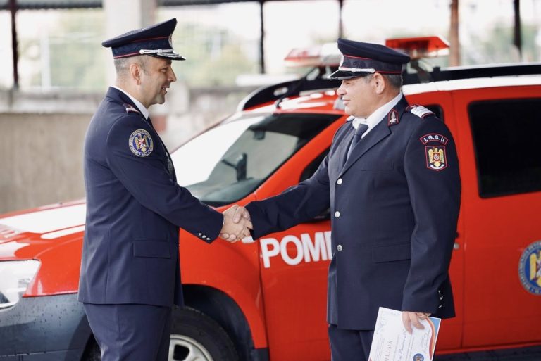 FOTO: „Fie că a fost vorba despre incendii devastatoare sau accidente rutiere dramatice, colegul nostru a fost acolo”. Mesaj ISU Sibiu