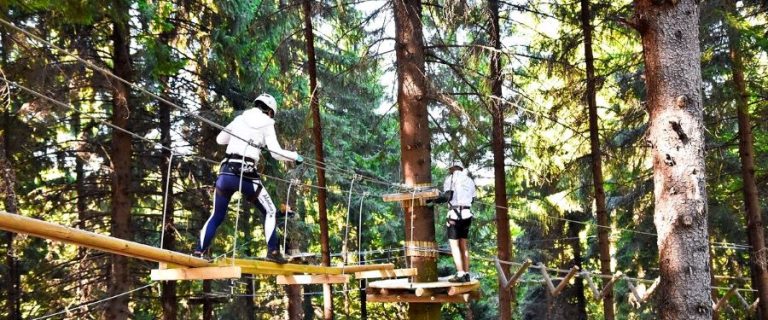 Unde se distrează cel mai bine copiii din România? Cele mai bine cotate atracții pentru copii din România