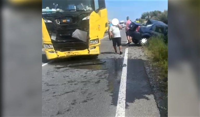 ULTIMA ORĂ/FOTO: Accident rutier cumplit pe DN 14. Un bărbat a murit
