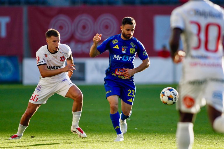 La pământ: FC Hermannstadt a pierdut pe teren propriu, 0-2 cu Unirea Slobozia