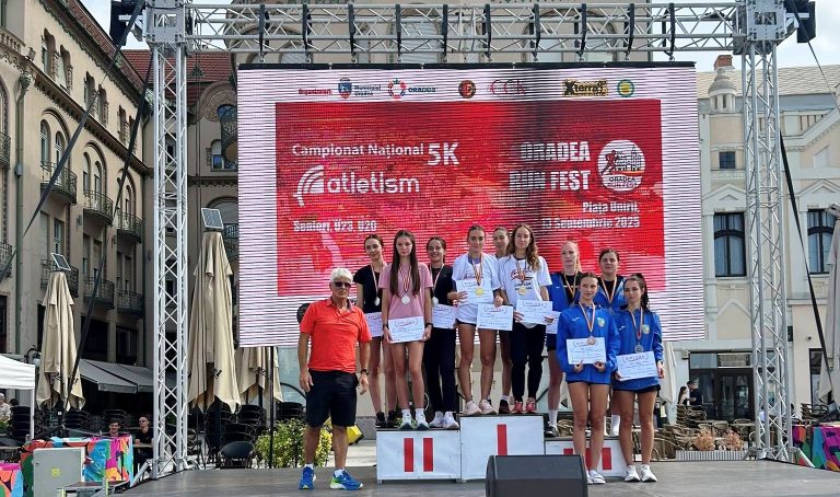 FOTO: Medieșencele Alexandra, Iulia, Vanesa și Denisa au câștigat medalii la Oradea