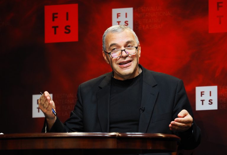 Constantin Chiriac recompensează elevii din satul natal cu premii care îi poartă numele