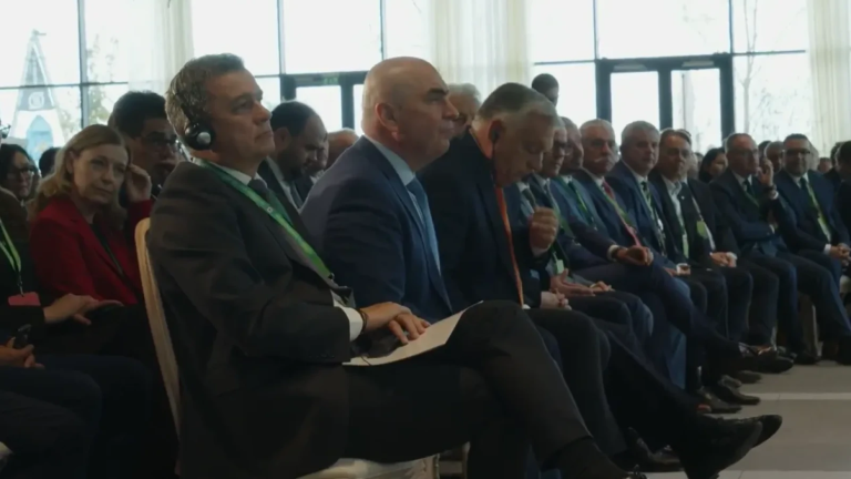 VIDEO: Provocare? La congresul UDMR a fost intonat „imnul” Ținutului Secuiesc. Sorin Grindeanu a ieșit val-vârtej din sală