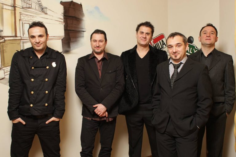 A murit un membru al trupei Direcția 5