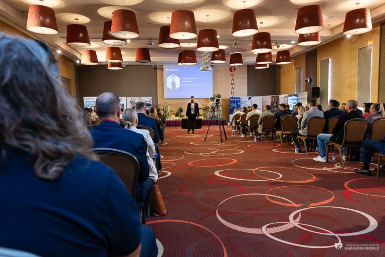 De ce liderii buni nu se opresc niciodată din învățat. Iar joi și vineri, locul lor e la Sibiu.