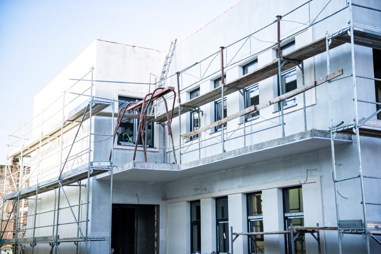 FOTO: Corpul nou de clădire de la Școala 8 din Sibiu a fost ridicat