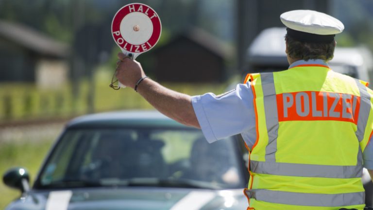 Așa se face: poliția din Austria a confiscat mașina unui român care circula cu 192km/oră