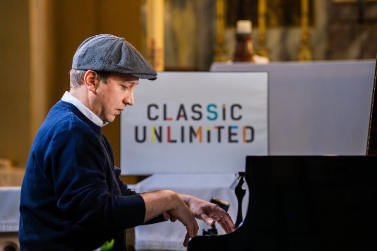 Turneul național de pian Classic Unlimited ajunge joi la Sibiu