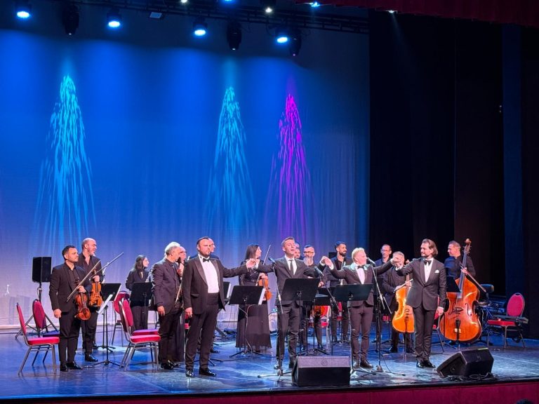 FOTO/VIDEO: Seară de vis la Centrul Cultural „Ion Besoiu”. Sibienii au fost parte din Duelul Tenorilor