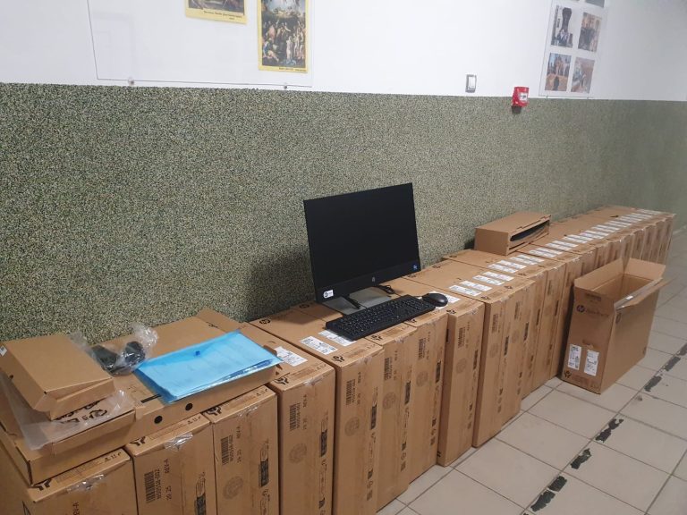 Noi echipamente au fost distribuite unităților de învățământ din Mediaș