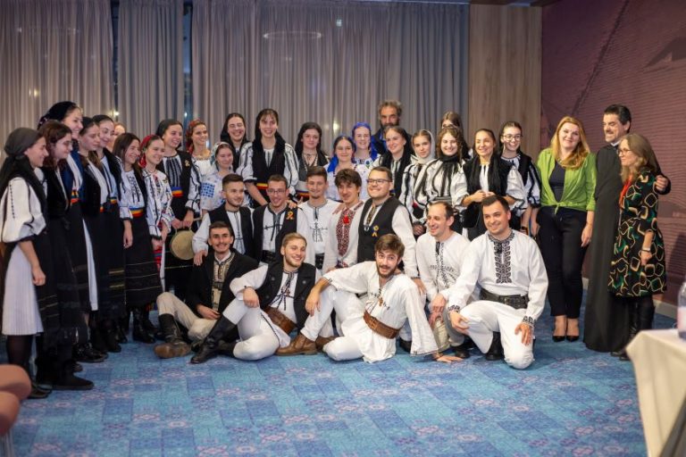 O zi pentru sufletul profesorilor. Conferința „Ce fel de viață trăim? Modele ale stării de bine. Evaluări psiho-medicale și implicații în plan educațional”