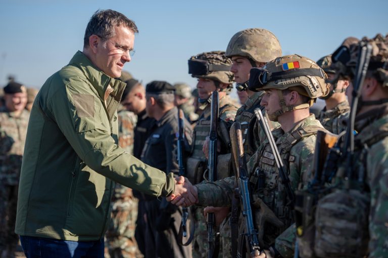 De ce nu spune ministrul Apărării care este valoarea ajutorului pentru Ucraina? Ruși și dezinformare