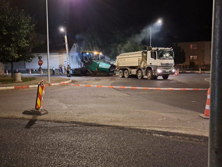 ULTIMA ORĂ: Se lucrează în două sensuri giratorii din Sibiu. Traficul va fi deviat