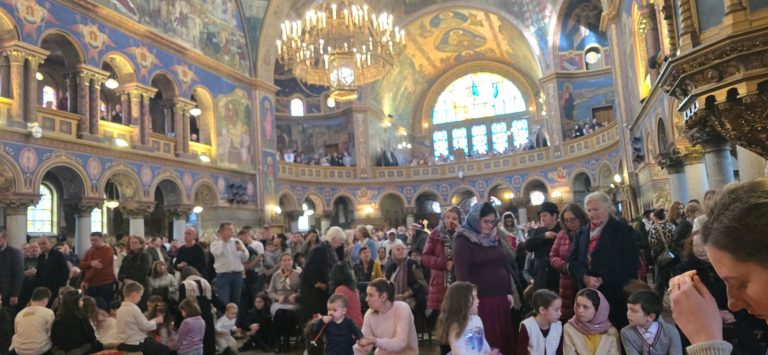 FOTO/VIDEO: Momente impresionante la Catedrala Mitropolitană Sibiu. Se împlinesc 20 de ani de slujire a Înaltpreasfințitului Părinte Laurențiu Streza ca Arhiepiscop al Sibiului și Mitropolit al Ardealului