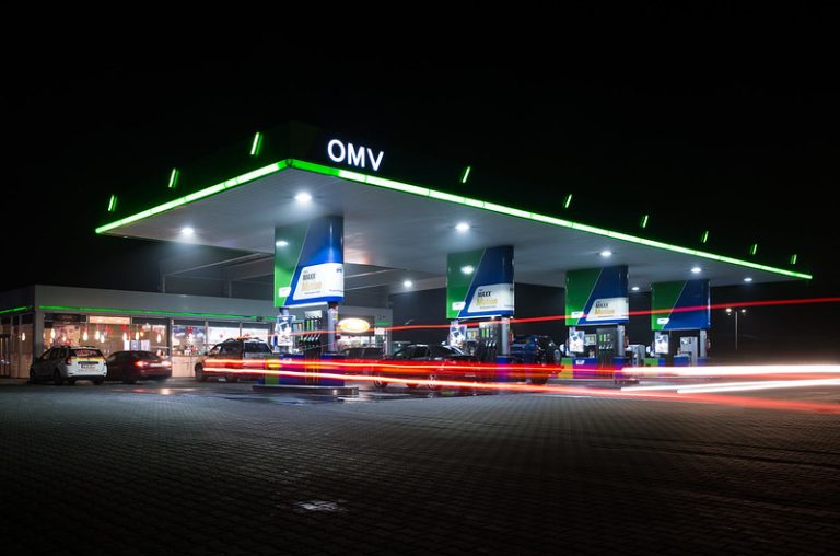 Cel mai mare producător de petrol și gaze din România concediază 1.000 de angajați
