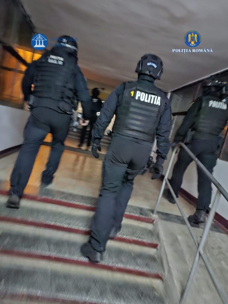 FOTO/VIDEO: Coșmar teribil pentru o tânără din Avrig. Fostul iubit o amenința și a publicat poze cu ea pe rețelele de socializare/UPDATE: Tânărul a fost arestat preventiv