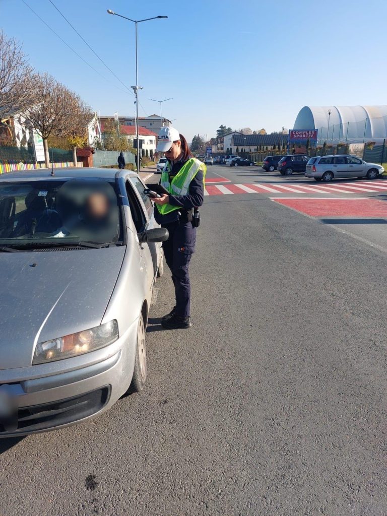 Polițiștii sibieni au „periat” două orașe din județ. Ce au descoperit