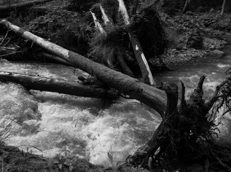 Alertă! Cod Galben de Inundații în 11 județe