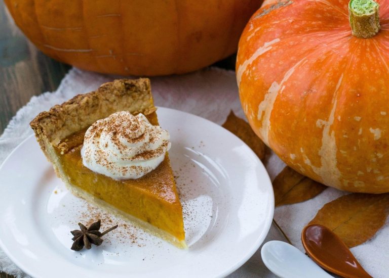 Plăcinta cu dovleac, un desert sănătos, care nu îngrașă. Iată câte calorii are o felie