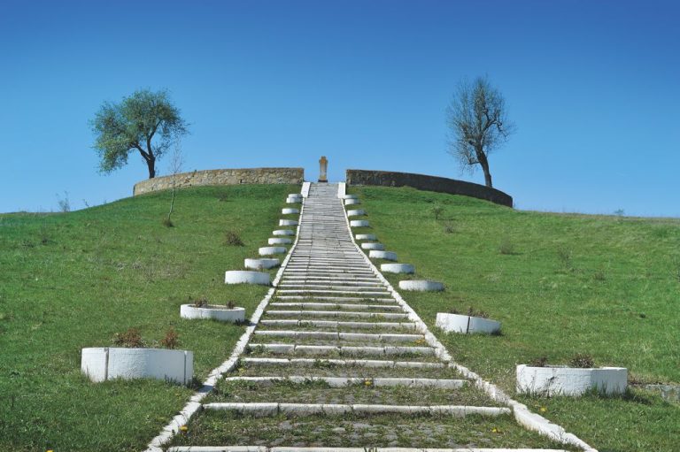 Un secol de la sfințirea Troiței „Mihai Viteazul” din Șelimbăr