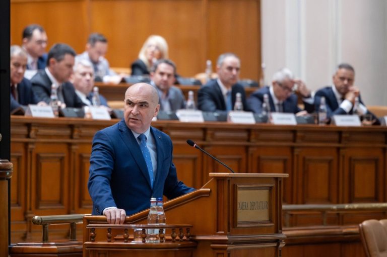 Ziua moțiunilor! Moțiunea de cenzură împotriva Guvernului și cea împotriva lui Buzoianu, la vot în Parlament!