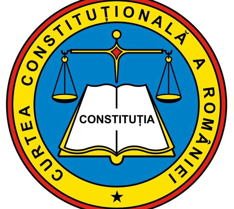 Astăzi, de Ziua Constituției, șefa CCR spune că o consideră „un contract care ne cere permanent bună credință, implicare și devotament”