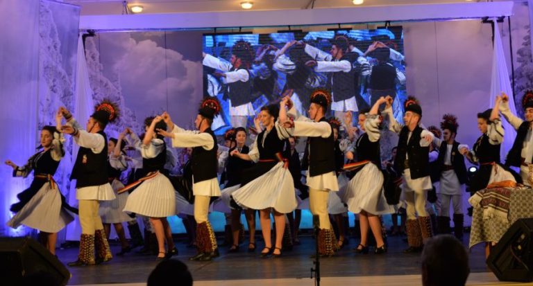 „La toată casa-i lumină”, la Gura Râului