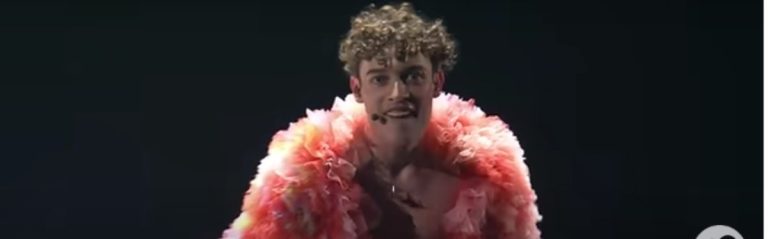 Câștigătorul Eurovision-ului de anul trecut își returnează premiul. Artistul Nemo protestează, astfel, față de participarea Israelului la Eurovision 2025