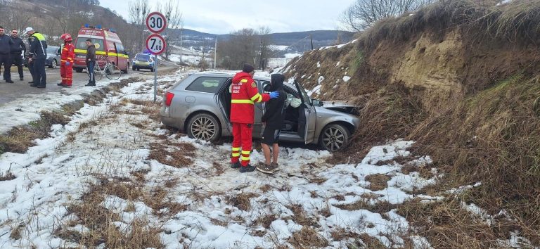 ULTIMA ORĂ/FOTO/VIDEO: Patru răniți după un accident rutier în județul Sibiu