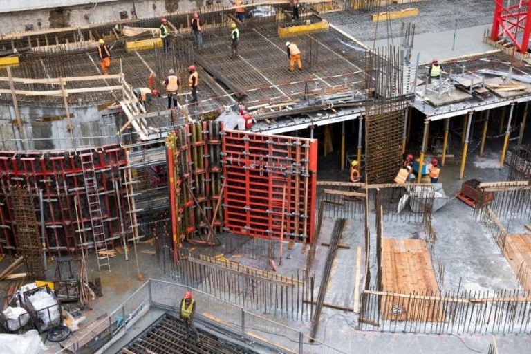 Se schimbă modul de acordare a autorizațiilor de construcții! Ordonanța, pusă în dezbatere publică, prevede ca totul să se poată rezolva online, în termenul prevăzut de lege