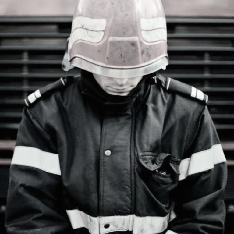 DSU: Un pompier a intervenit la un accident în care fiica sa de 14 ani a murit