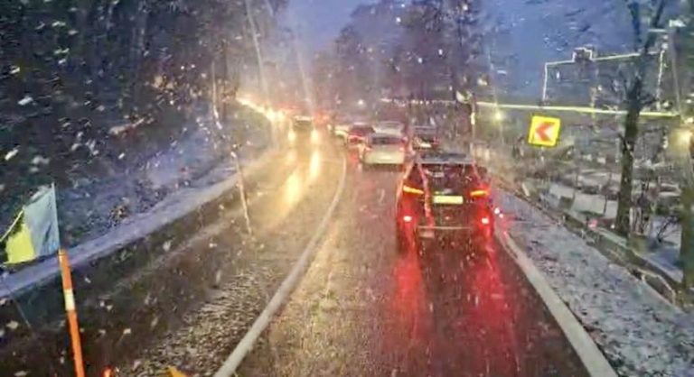 ULTIMA ORĂ: Trafic în condiții de iarnă în județul Sibiu. Avertismentul polițiștilor