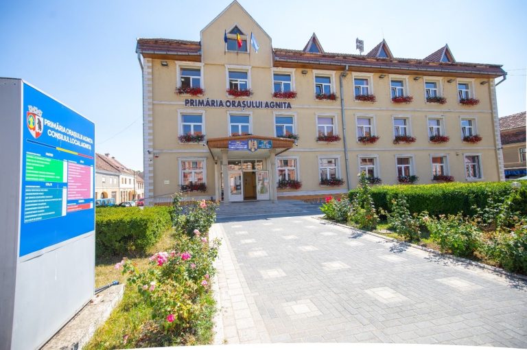 PROTEST la Agnita din cauza creșterii impozitelor. Ce spune primarul
