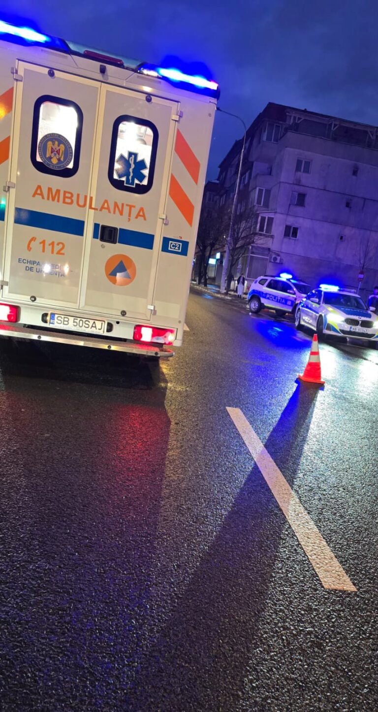 FOTO: Bărbat lovit de un autoturism în timp ce traversa neregulamentar Bulevardul Milea