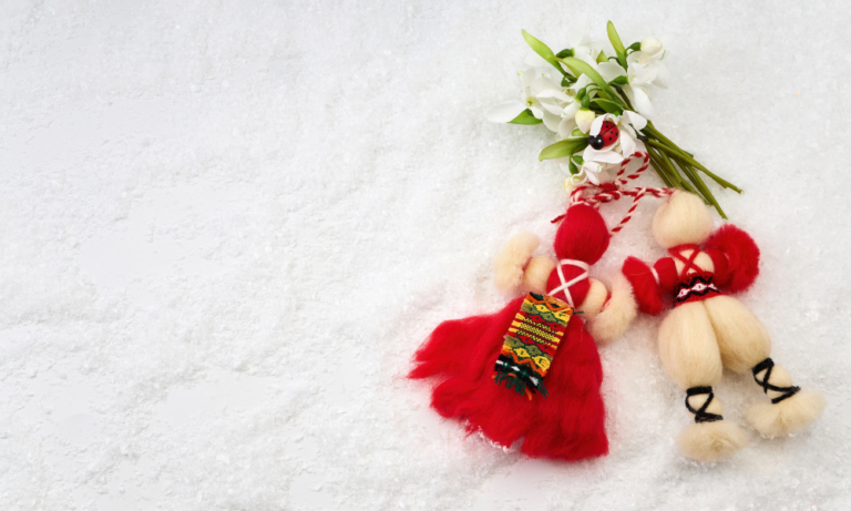 Firul Alb-Roșu al Sibiului: Povestea Mărțișorului local care unește comunitatea