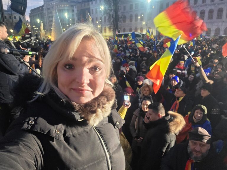 VIDEO: Discurs halucinant al fiicei lui Vadim Tudor despre buletinele cu CIP. „Vom fi controlați, nu vom mai avea intimitate și libertate”
