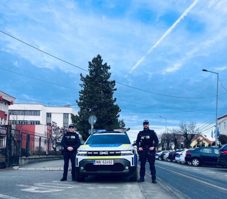 FOTO: Ei sunt cei doi polițiști sibieni care au refuzat de 3 ori mita
