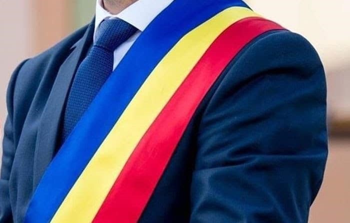 Primarul unui mare oraș din România, la un pas să își piardă mandatul