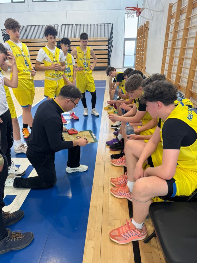 Coșuri multe, zăpadă și disciplină: Jurnalul unei deplasări cu echipa de baschet U15 CSU Andu Sibiu