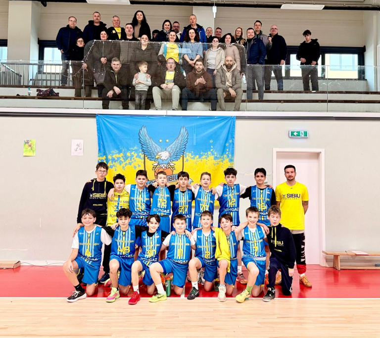 Viitorul sună bine sub panou! Baschetbaliștii de la U13 Albastru arată caracter și promisiuni în turneul din weekend