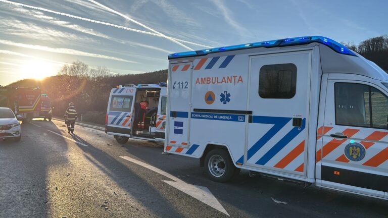 ULTIMA ORĂ: Accident grav pe DN1, la Cristian: Două victime transportate de urgență la spital