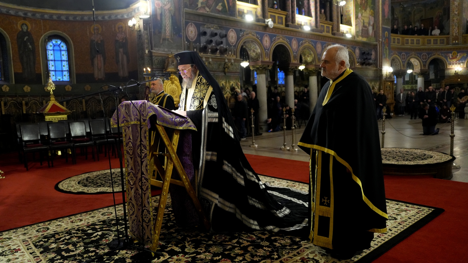 Seară sfântă în Postul Mare: credincioșii sibieni au trăit emoția Canonului cel Mare