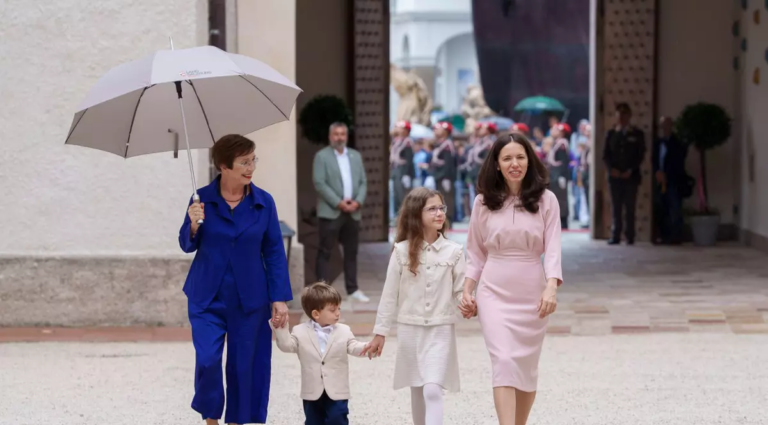 „Până la 14 ani, niciun telefon”: Mirabela Grădinaru explică alegerea familiei prezidențiale