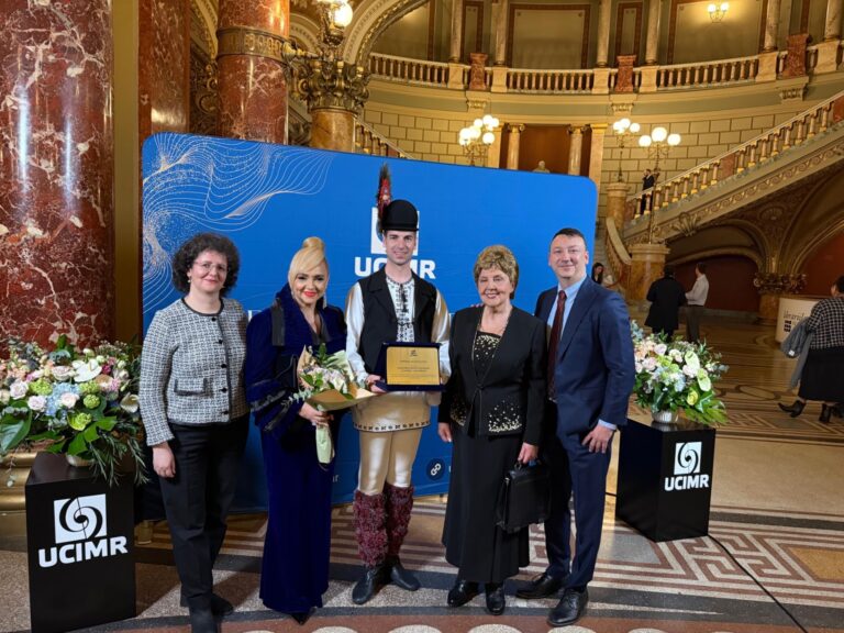 FOTO – Excelență răsplătită: Junii Sibiului, ambasadori ai tradiției, premiați la nivel național