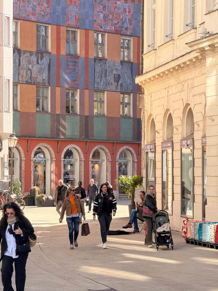 Pașaport de Weekend: 48 de ore în Augsburg – Piețe vibrante, biciclete și istorie de 500 de ani