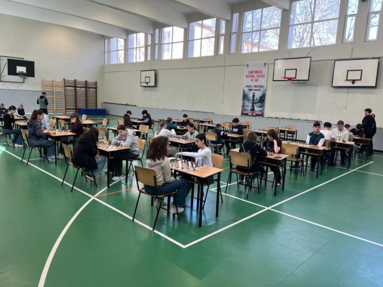 Strategie și pasiune pe tabla de șah