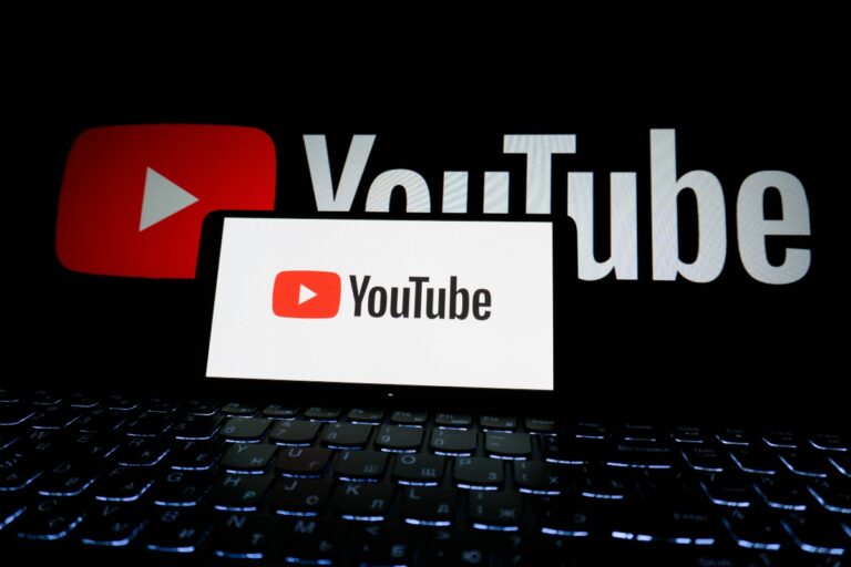YouTube are un nou instrument pentru depistarea deepfake urilor generate de AI