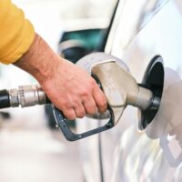 Prețul motorinei explodează pe drumul spre mare: Autostrada Soarelui, mai scumpă decât marile orașe din România