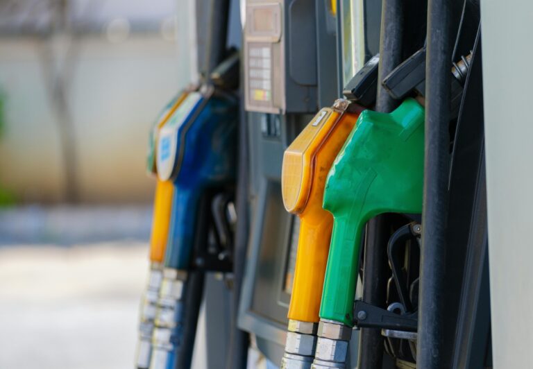 Scumpiri carburanți: Ce soluții propun benzinarii